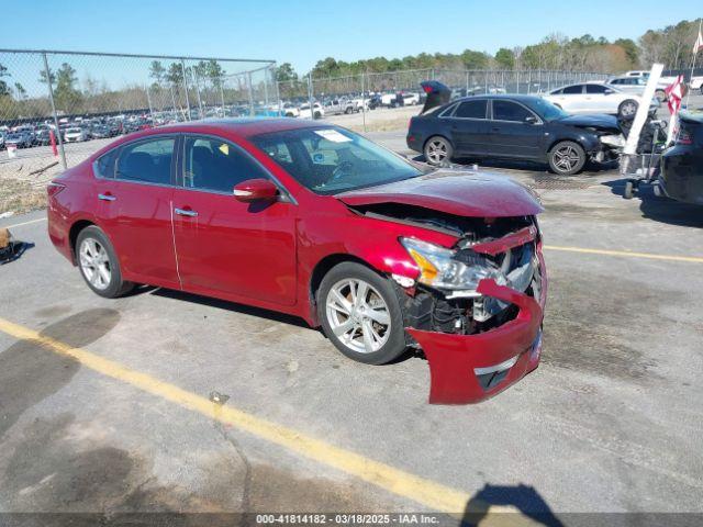  Salvage Nissan Altima