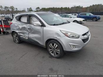  Salvage Hyundai TUCSON
