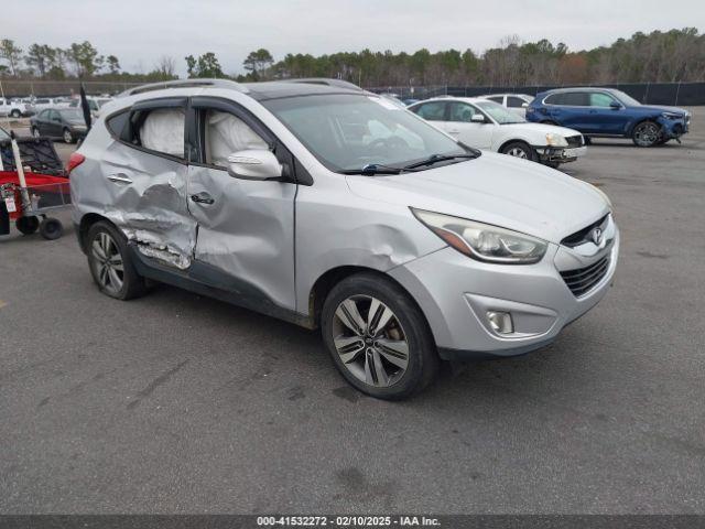  Salvage Hyundai TUCSON