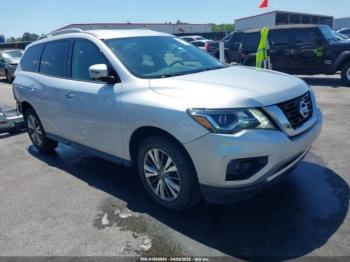  Salvage Nissan Pathfinder
