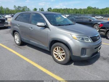  Salvage Kia Sorento