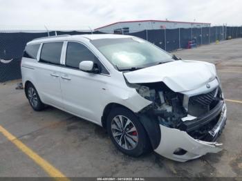 Salvage Kia Sedona
