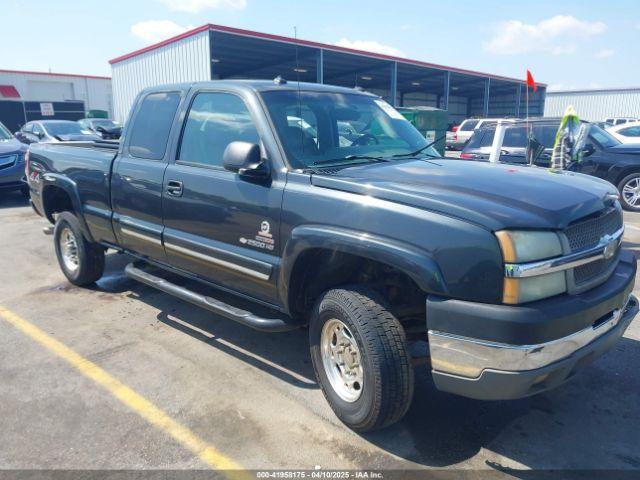  Salvage Chevrolet Silverado 2500