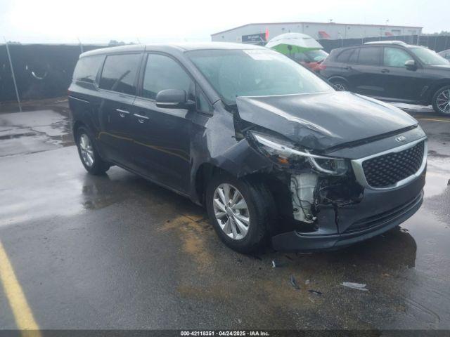  Salvage Kia Sedona