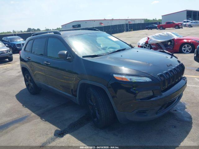  Salvage Jeep Cherokee