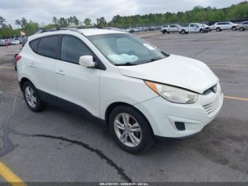 Salvage Hyundai TUCSON