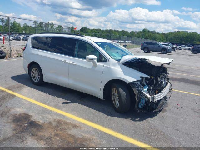  Salvage Chrysler Pacifica