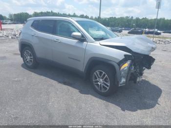  Salvage Jeep Compass