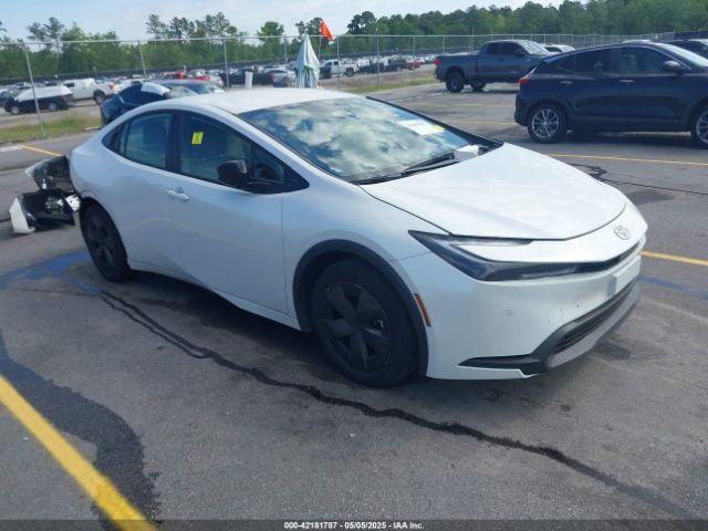  Salvage Toyota Prius