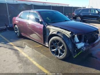  Salvage Chrysler 300