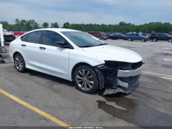  Salvage Chrysler 200