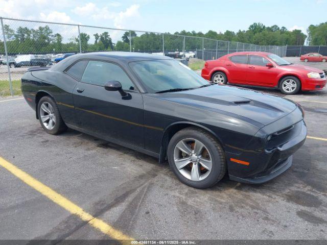  Salvage Dodge Challenger