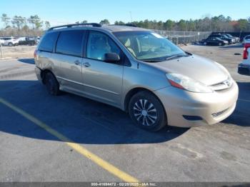  Salvage Toyota Sienna