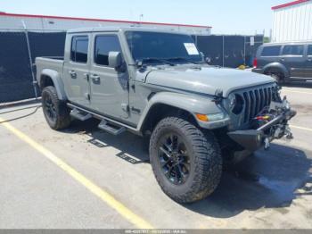  Salvage Jeep Gladiator