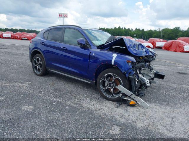  Salvage Alfa Romeo Stelvio