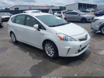  Salvage Toyota Prius v