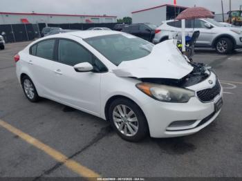  Salvage Kia Forte