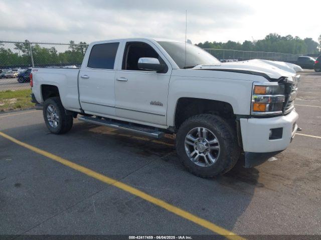  Salvage Chevrolet Silverado 2500