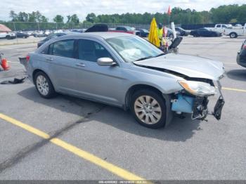  Salvage Chrysler 200