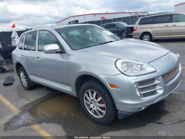  Salvage Porsche Cayenne