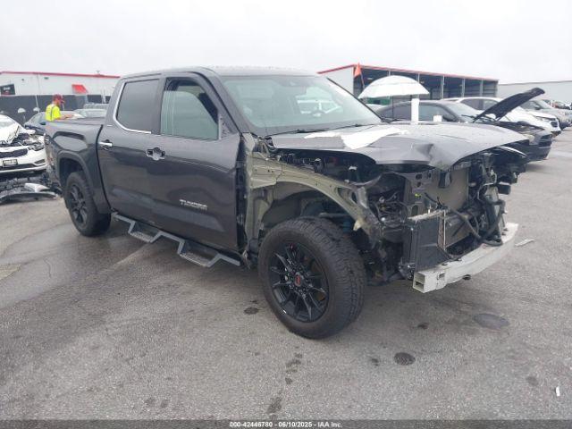 Salvage Toyota Tundra