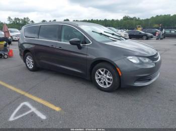  Salvage Chrysler Pacifica