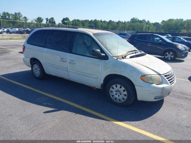  Salvage Chrysler Town & Country