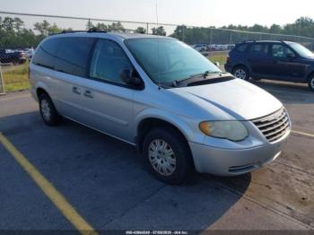  Salvage Chrysler Town & Country