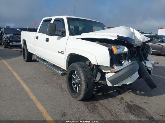  Salvage Chevrolet Silverado 2500