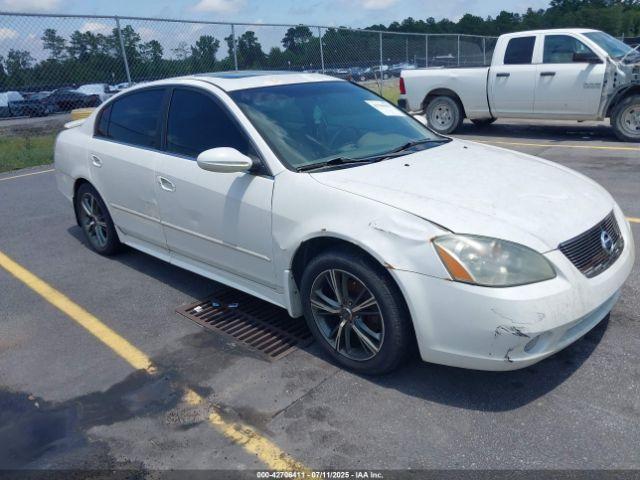  Salvage Nissan Altima