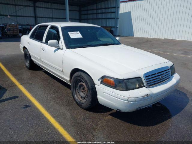  Salvage Ford Crown Victoria