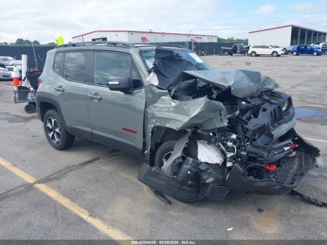  Salvage Jeep Renegade