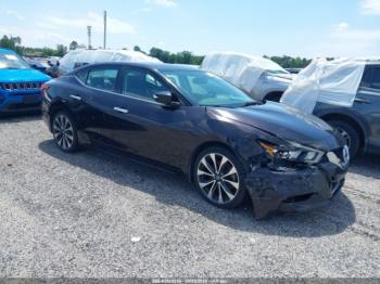 Salvage Nissan Maxima