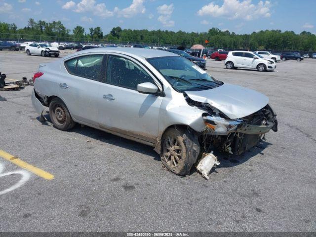  Salvage Nissan Versa