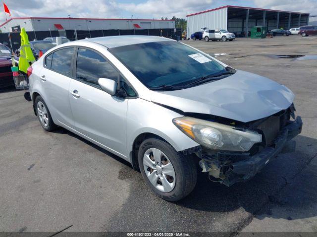  Salvage Kia Forte