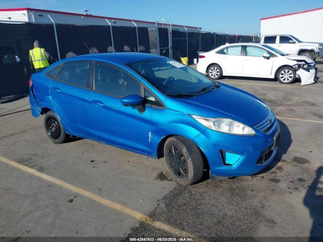  Salvage Ford Fiesta