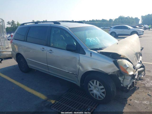  Salvage Toyota Sienna