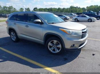  Salvage Toyota Highlander