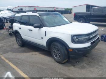  Salvage Ford Bronco