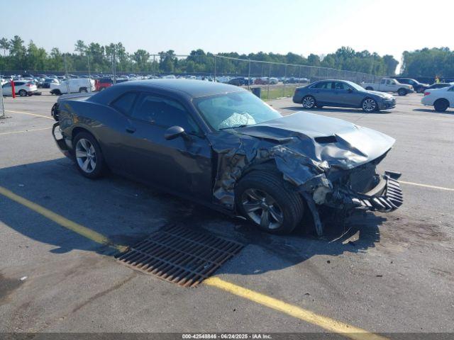  Salvage Dodge Challenger