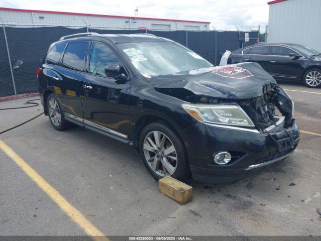  Salvage Nissan Pathfinder