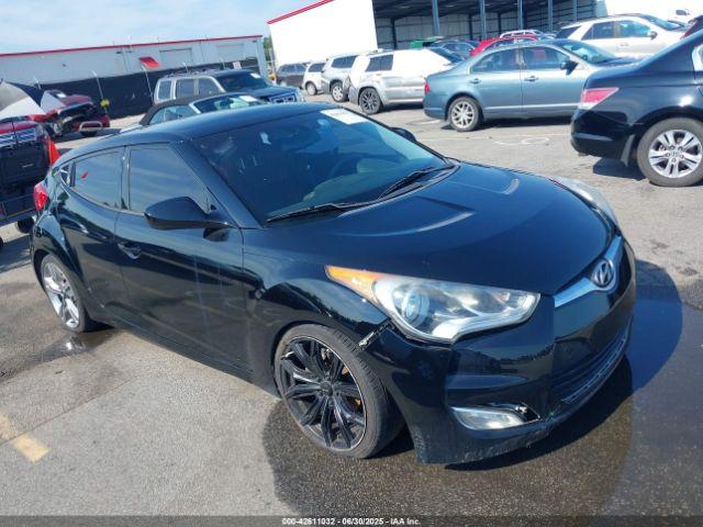  Salvage Hyundai VELOSTER