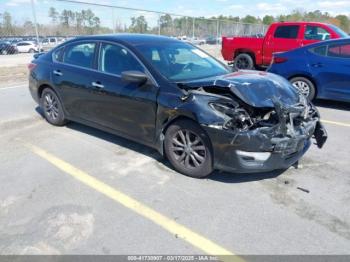  Salvage Nissan Altima
