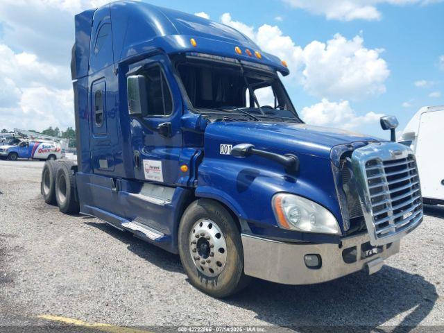  Salvage Freightliner Cascadia 125