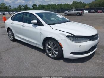  Salvage Chrysler 200