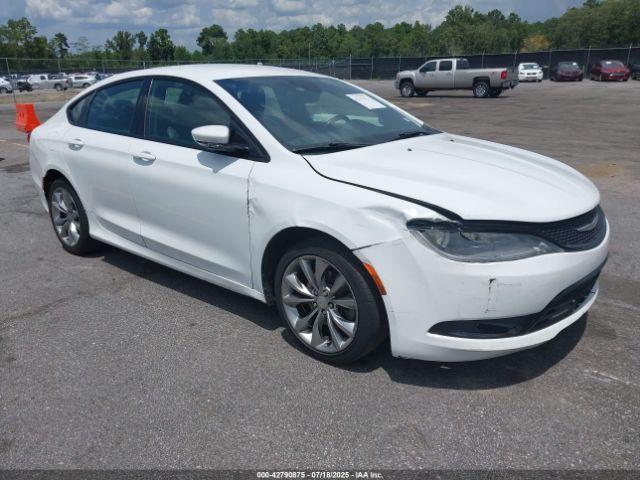  Salvage Chrysler 200