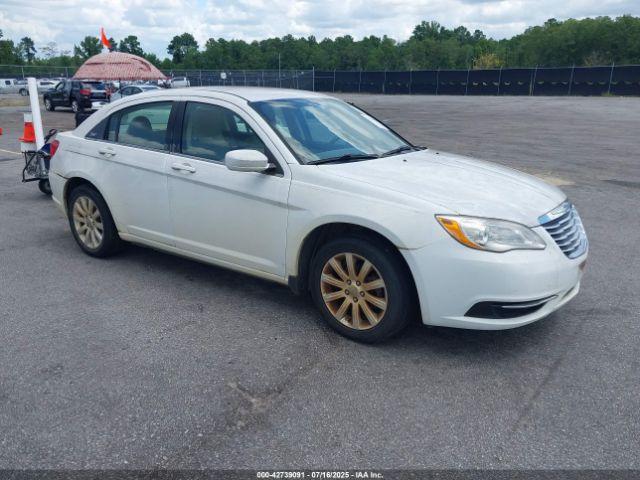  Salvage Chrysler 200