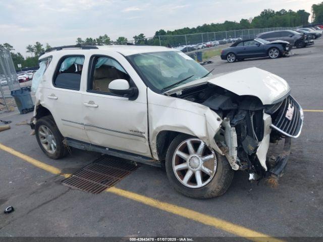  Salvage GMC Yukon