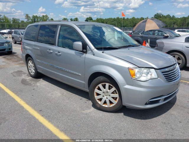  Salvage Chrysler Town & Country