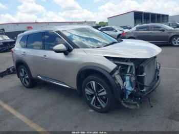  Salvage Nissan Rogue